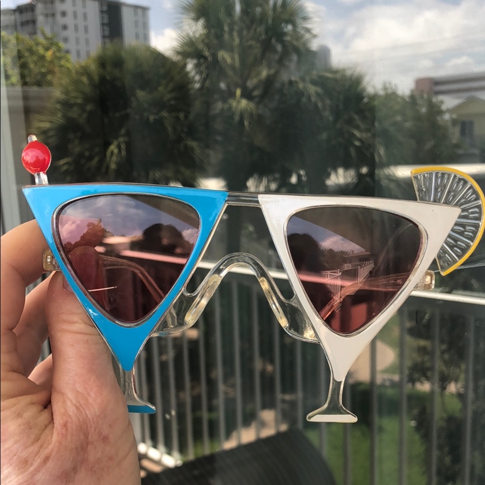 Vintage 1980’s Quirky Cocktail Glass Sunglasses